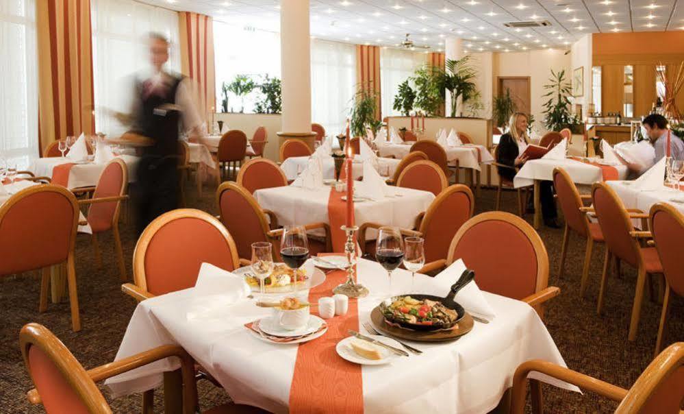 Hotel Amedia Boardinghouse Frankfurt Airport à Raunheim Extérieur photo