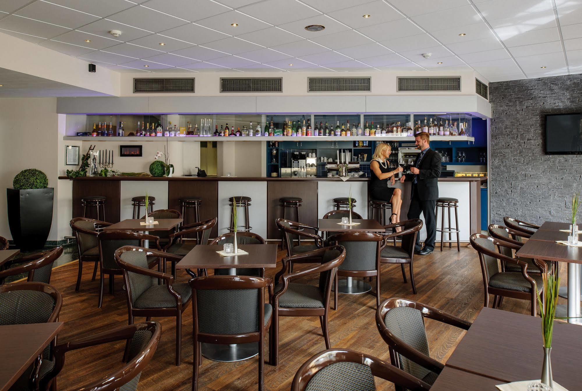 Hotel Amedia Boardinghouse Frankfurt Airport à Raunheim Extérieur photo